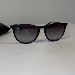 Ray-Ban Erica Sunglasses with case